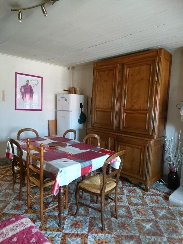 Complexe Familial Villa Charmes  Екстериор снимка